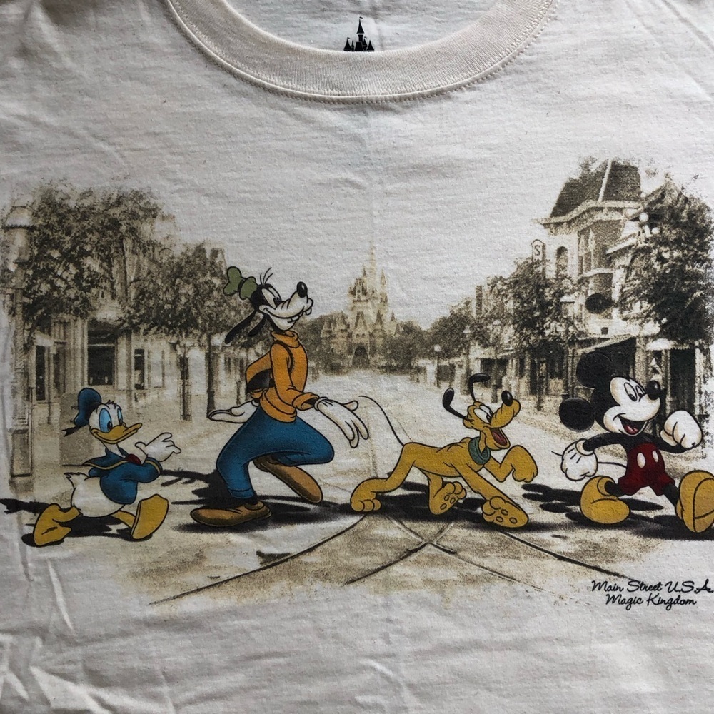 Disney Parks NWT Mens T-Shirt Cotton Neutral  Size XXL
